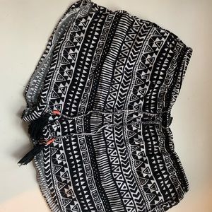 black and white aztec patterned shorts